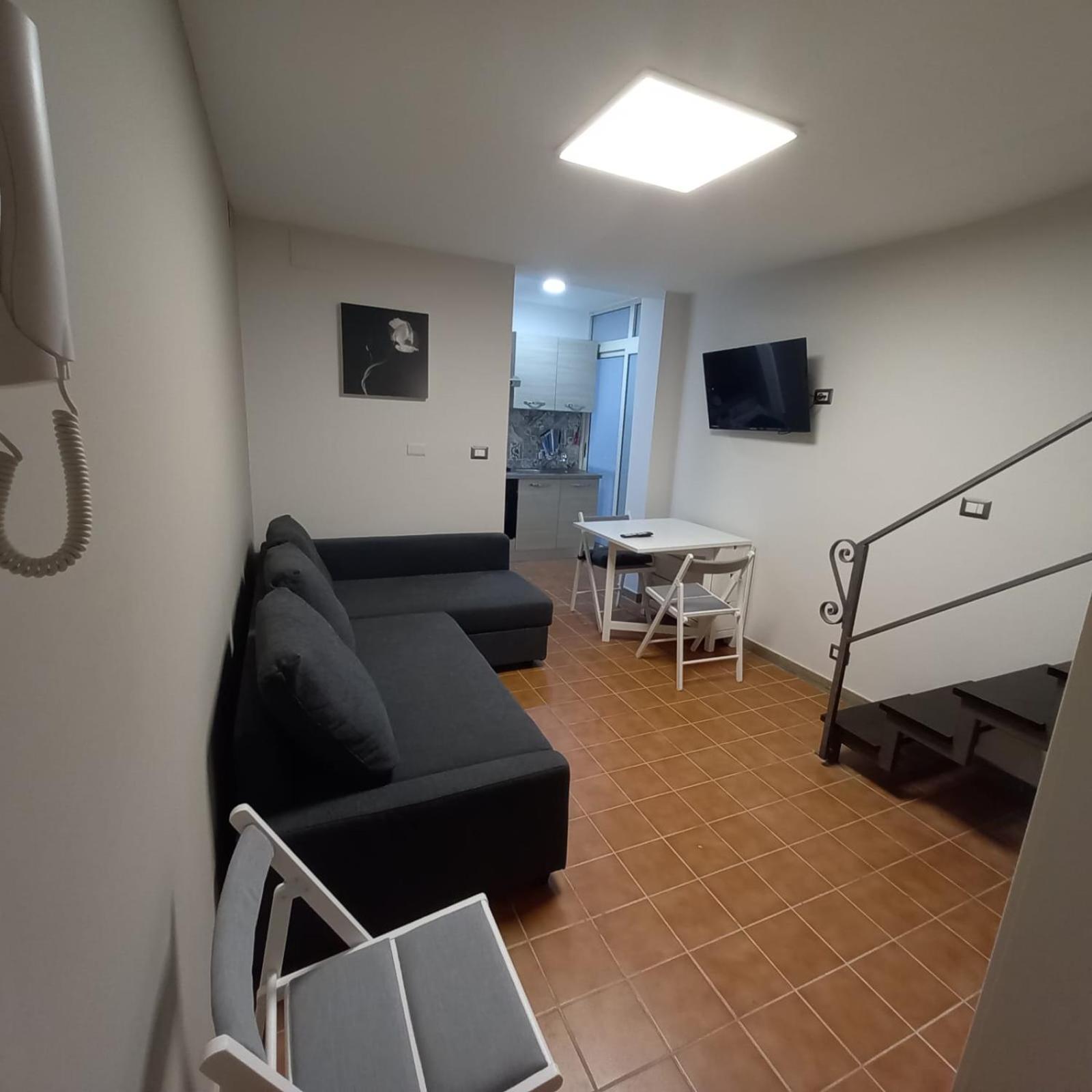 Etna Home Катания Экстерьер фото